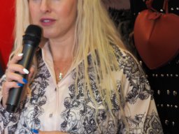 Kunst trifft Mode Modenschau 18.09.2025